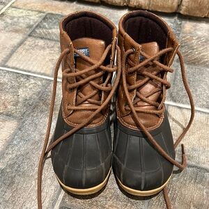 Kids Sperry boot